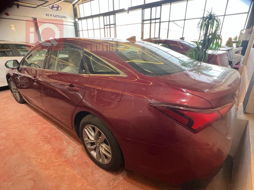 تويوتا أفالون